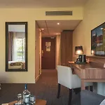 Le 4*