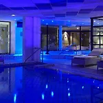 Отель Le 4*