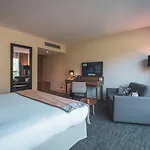 Le Отель