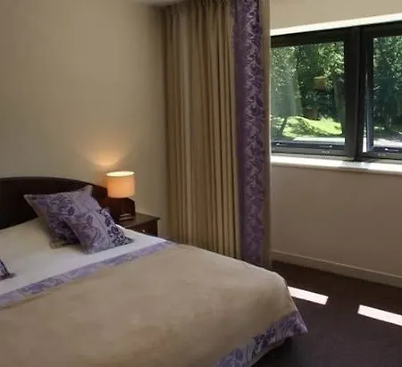 Le Otel