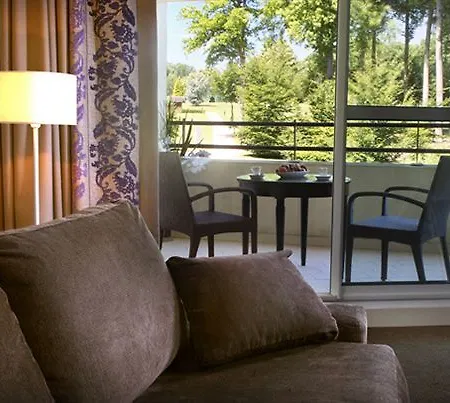 Le Hotel 4*