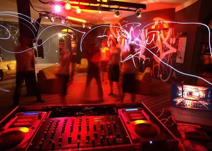 Le Hotel Forges-les-Eaux